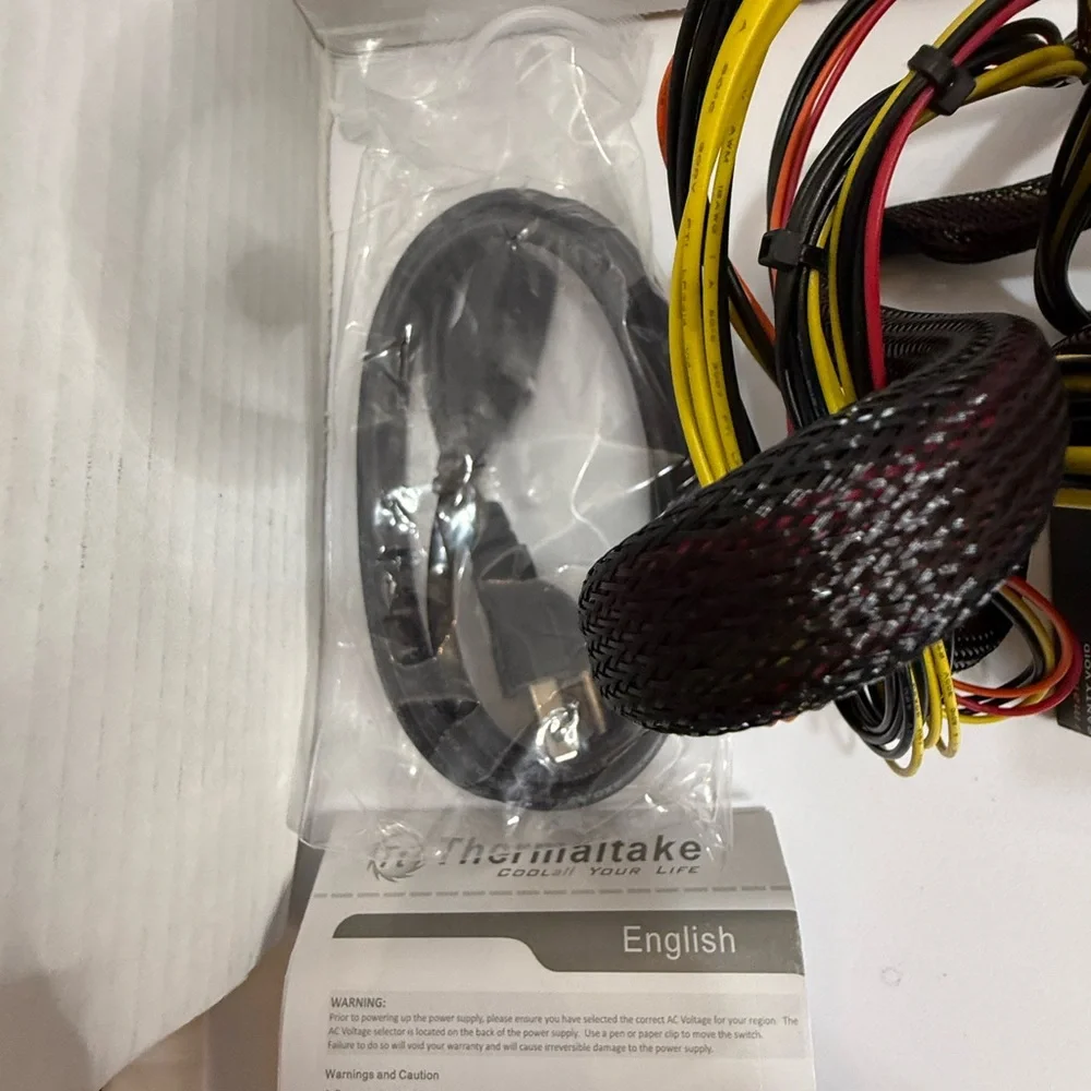 TR2 600W Power Supply - Black